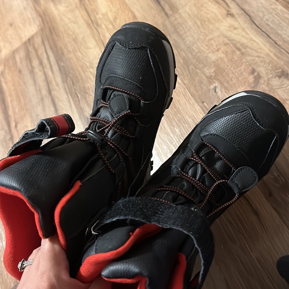 Snow boots - Picture 2 of 2